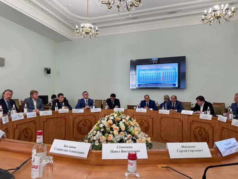 По единым стандартам: представители стран СНГ ускоряют работу по синхронизации национальных строительных норм и требований По единым стандартам: представители стран СНГ ускоряют работу по синхронизации национальных строительных норм и требований