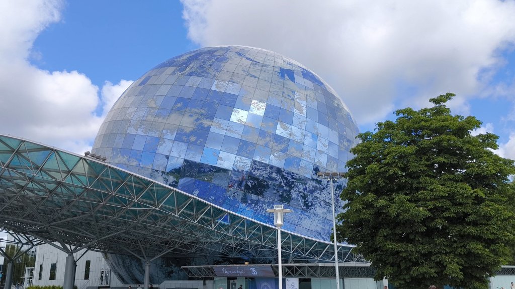 Музей мирового океана.jpg Музей мирового океана.jpg