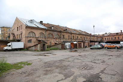 Часть здания Мытного двора в Петербурге выставили на торги