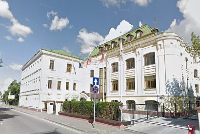 Бизнес-центр «Алроса» в центре Москвы уйдет с молотка